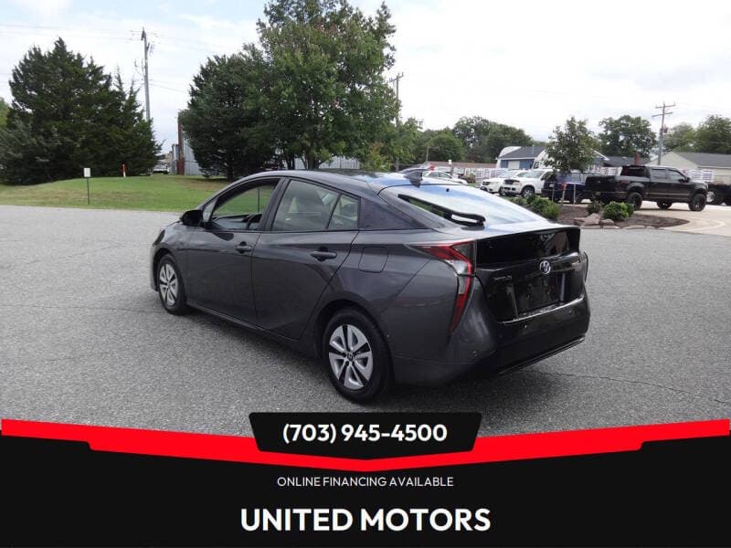 2017 TOYOTA PRIUS Four