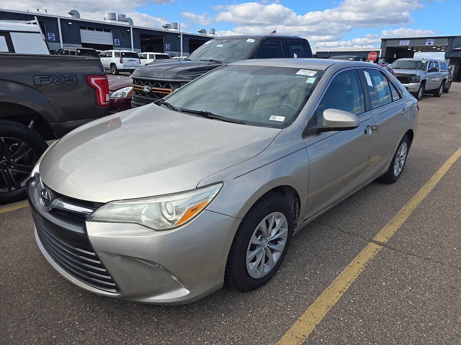 2017 TOYOTA CAMRY LE
