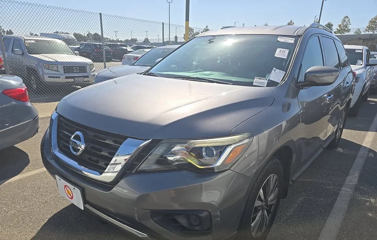 2017 NISSAN PATHFINDER S 1