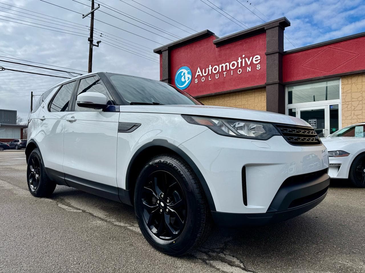 2017 LAND ROVER DISCOVERY SE