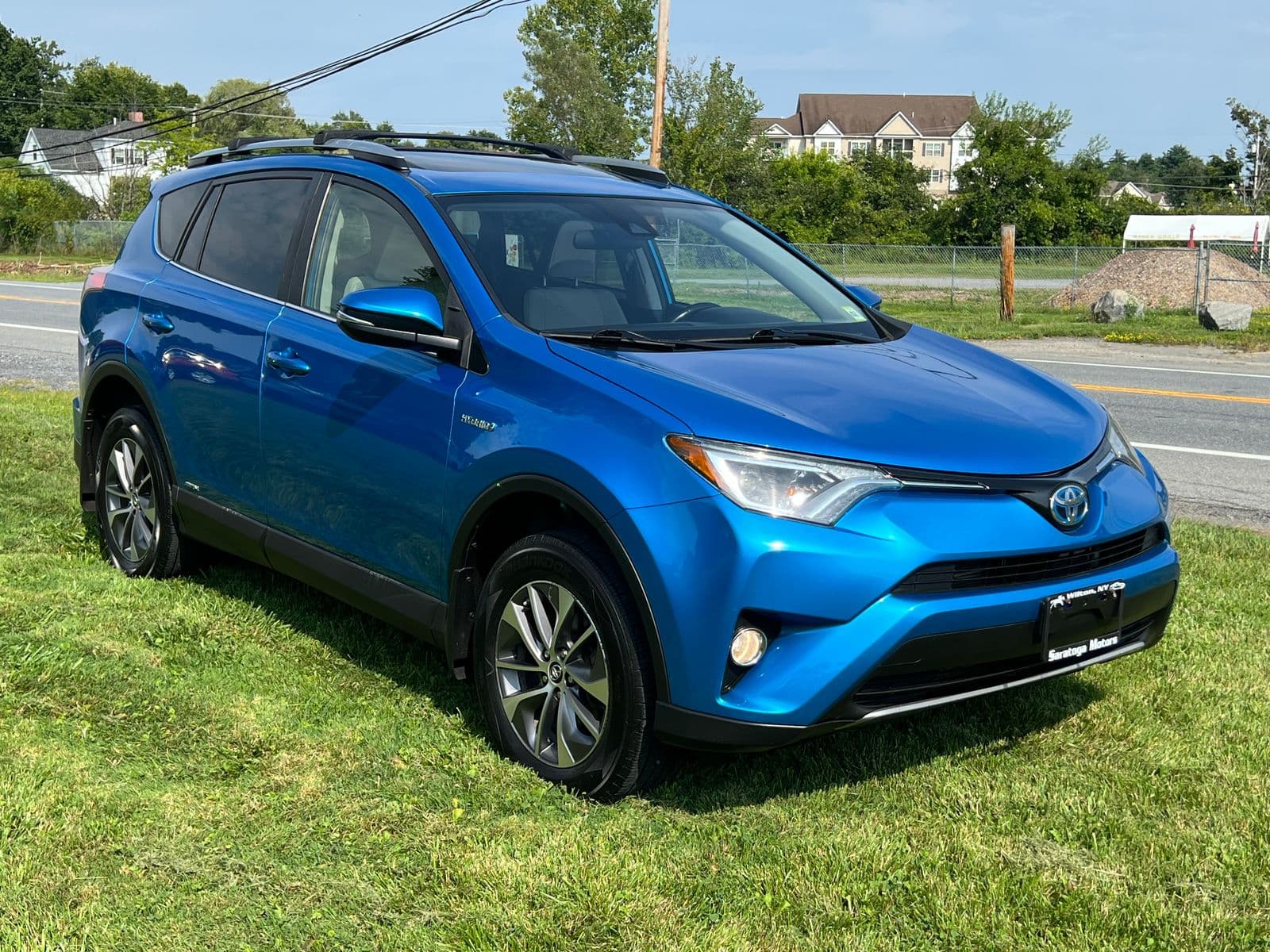 2017 TOYOTA RAV4 HYBRID XLE