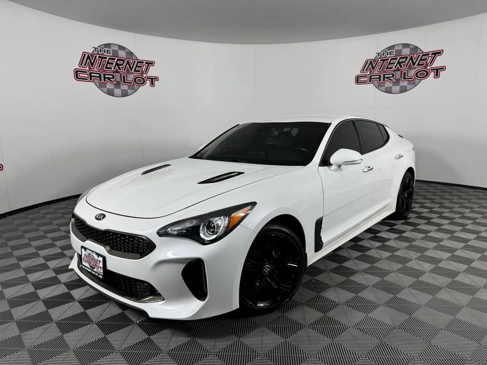 2021 KIA STINGER GT-Line
