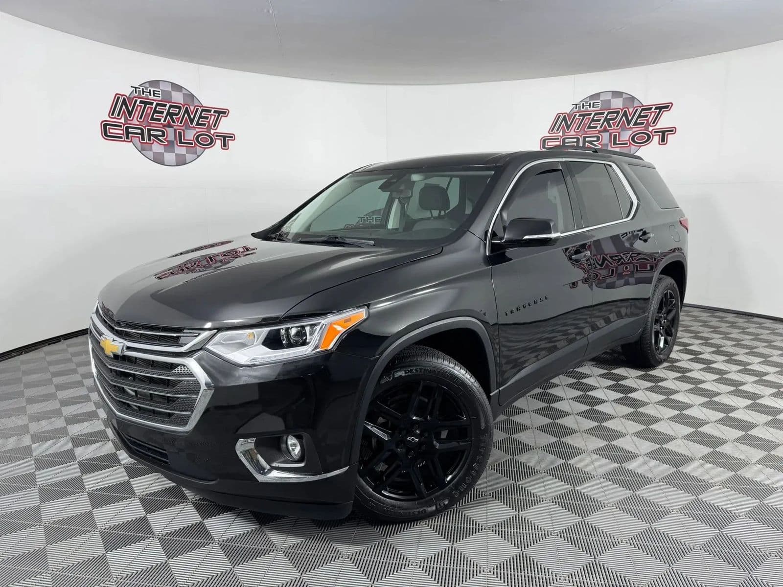 2020 CHEVROLET TRAVERSE LT 1
