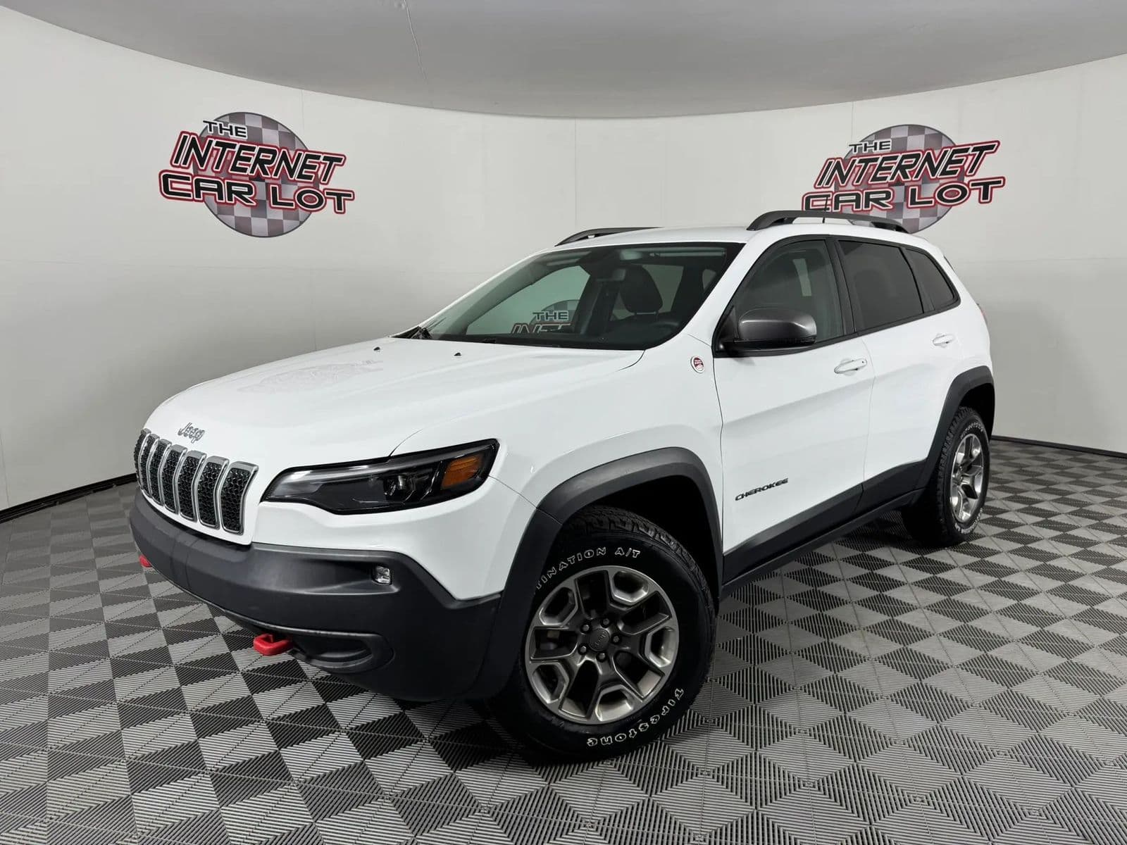 2019 JEEP CHEROKEE Trailhawk 1