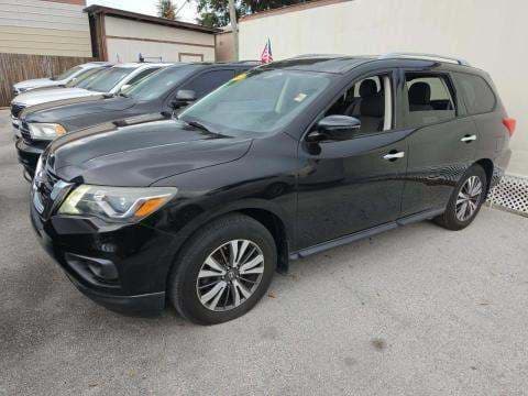 2017 NISSAN PATHFINDER S 1