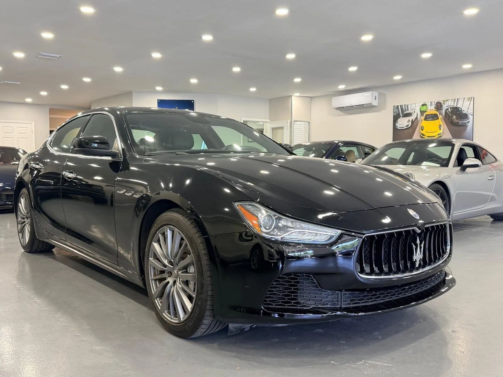 2017 MASERATI GHIBLI Base