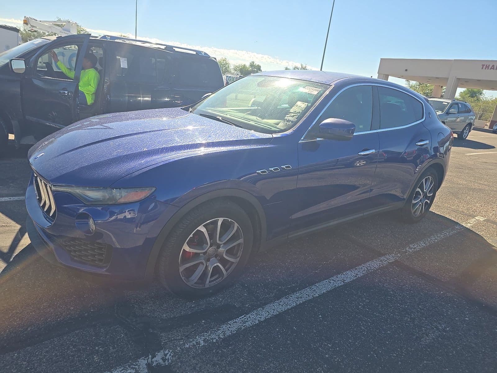 2017 MASERATI LEVANTE Base