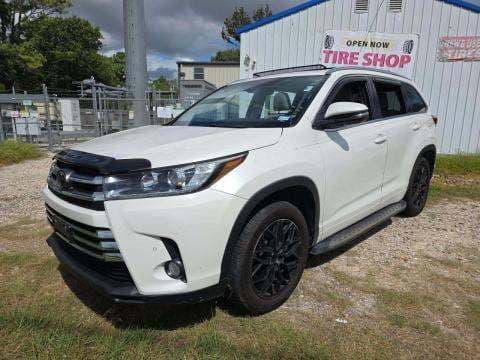 2017 TOYOTA HIGHLANDER LIMITED Platinum