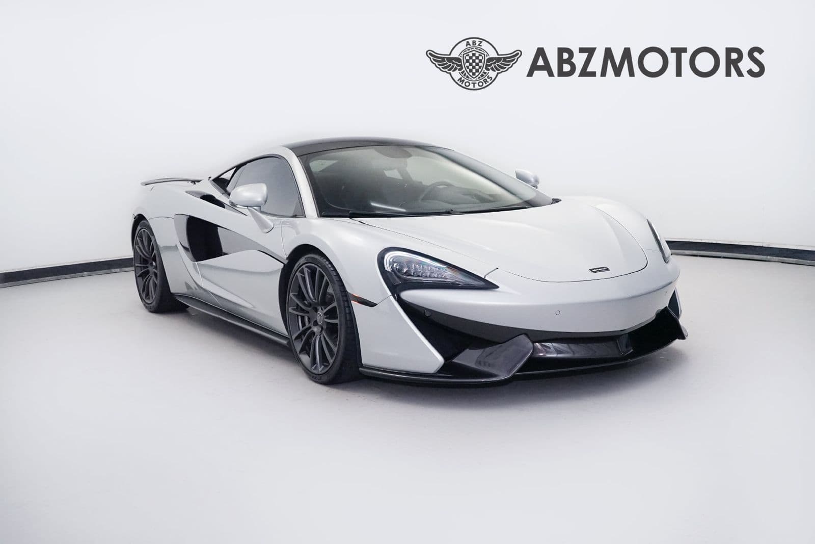 2017 MCLAREN 570 S
