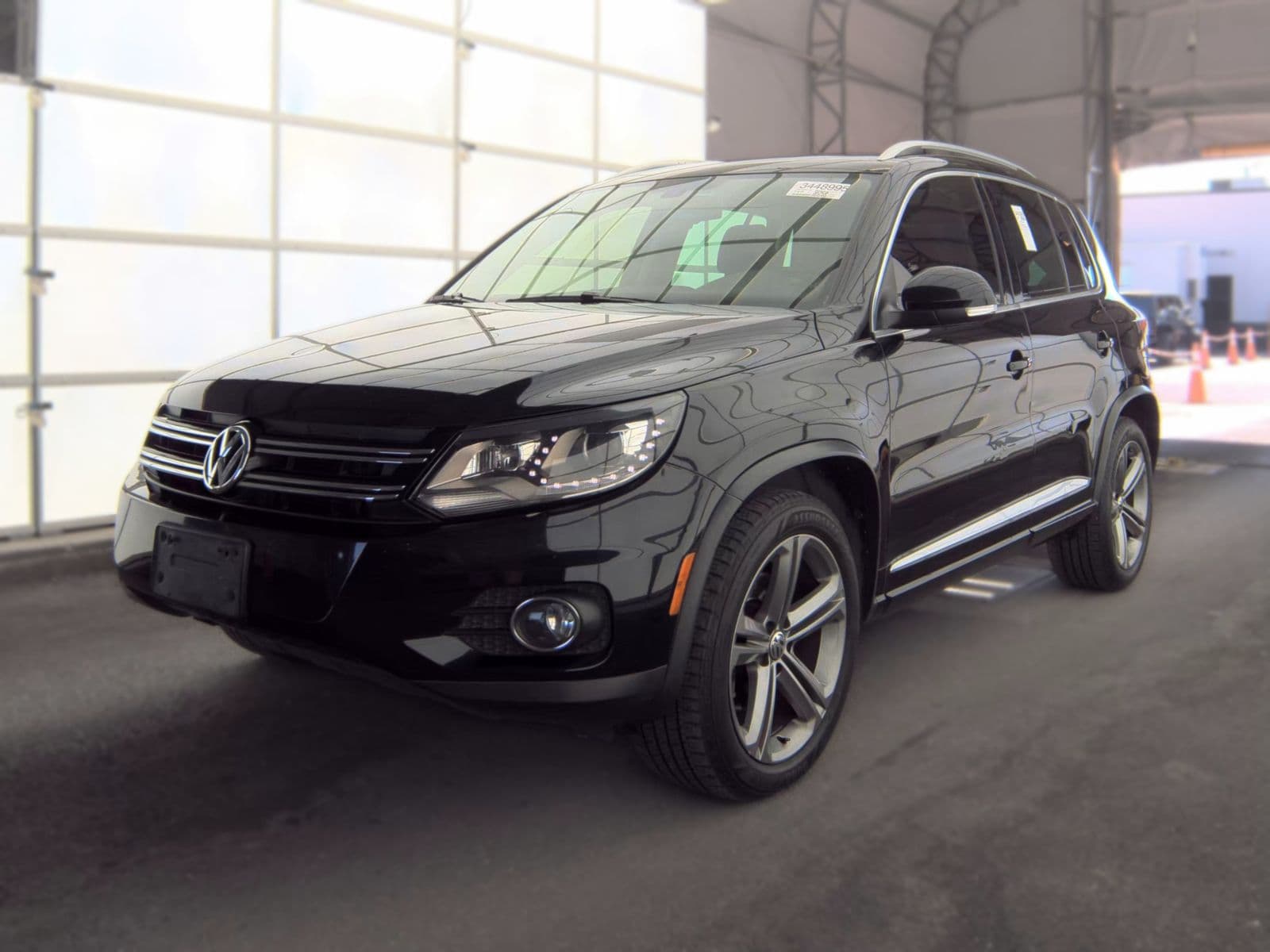 2017 VOLKSWAGEN TIGUAN 2.0T Sport