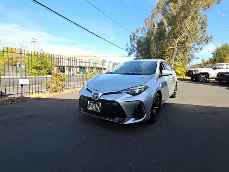2017 TOYOTA COROLLA SE