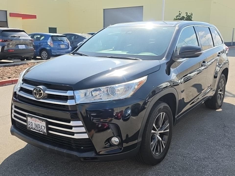 2017 TOYOTA HIGHLANDER LE Plus