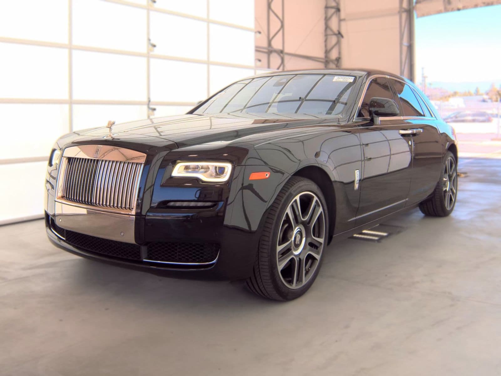 2017 ROLLS-ROYCE GHOST Base