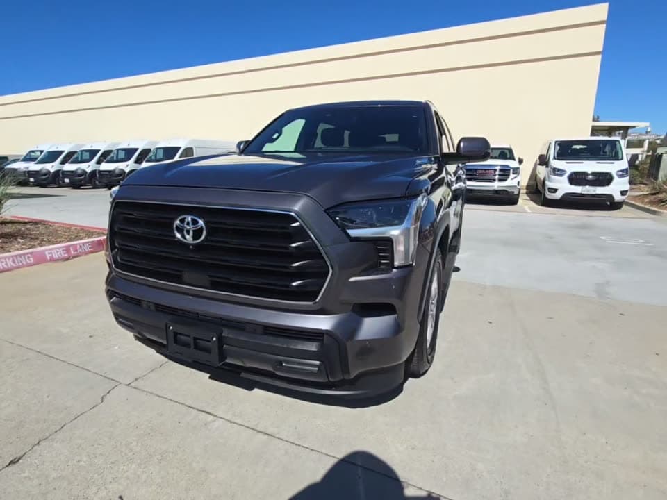 2025 TOYOTA SEQUOIA SR5