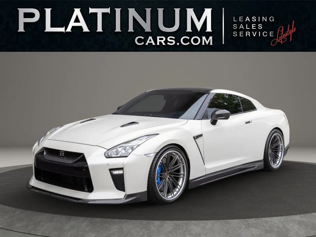 2017 NISSAN GT-R Premium