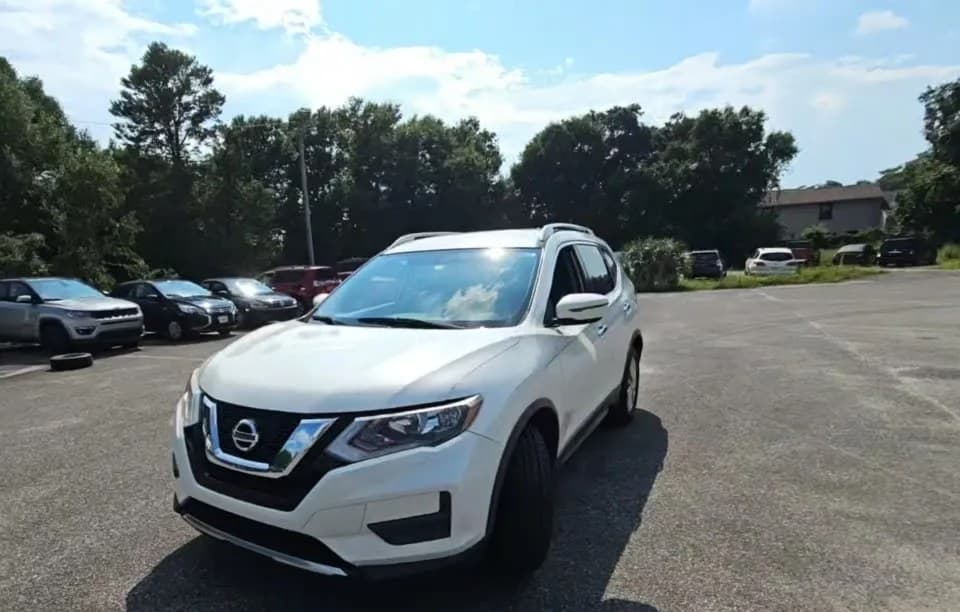 2017 NISSAN ROGUE SV