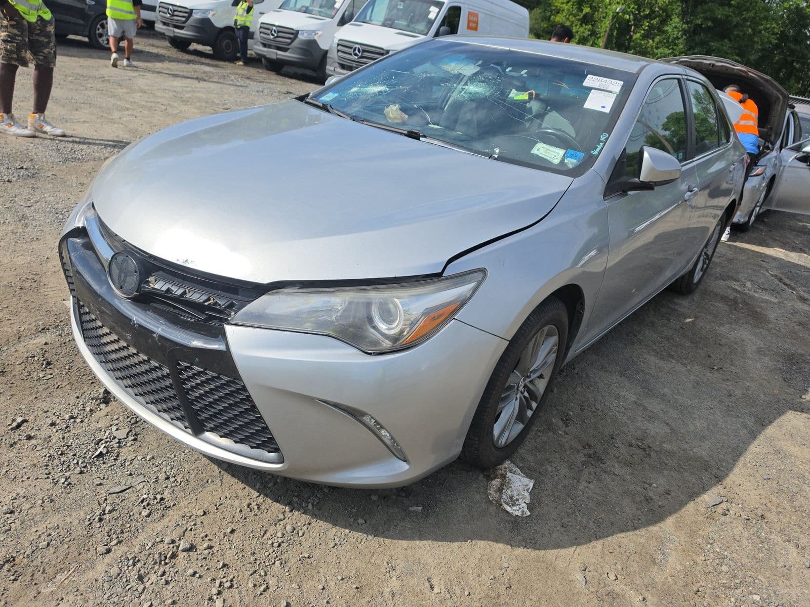 2017 TOYOTA CAMRY SE
