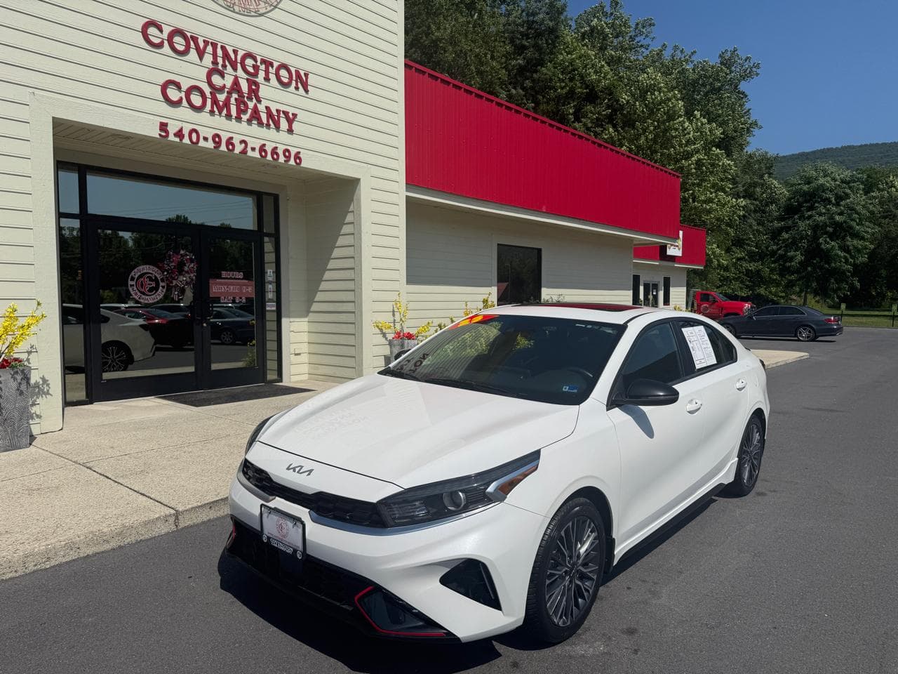 2023 KIA FORTE GT-Line