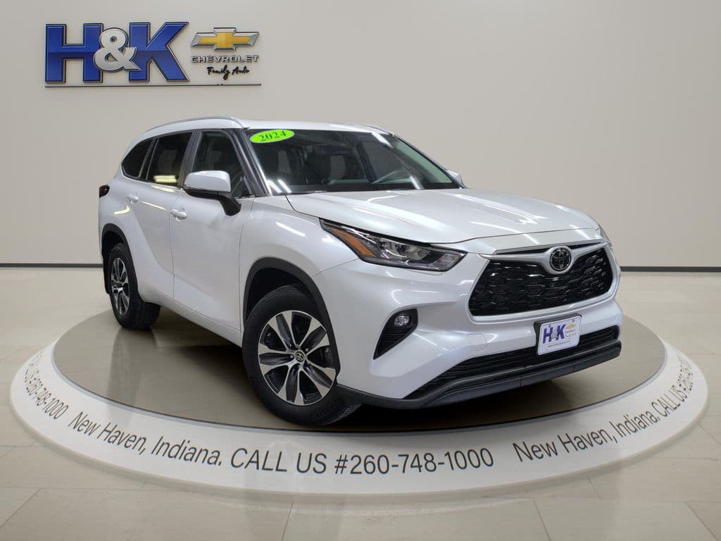 2024 TOYOTA HIGHLANDER XLE