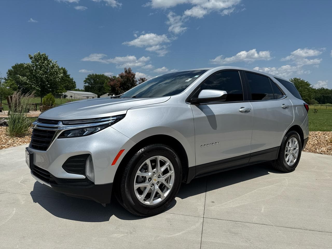 2022 CHEVROLET EQUINOX LT 1