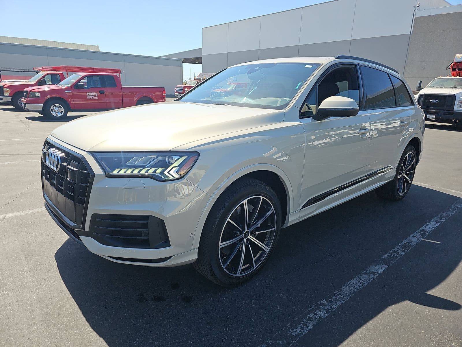 2024 AUDI Q7 PREMIUM Plus