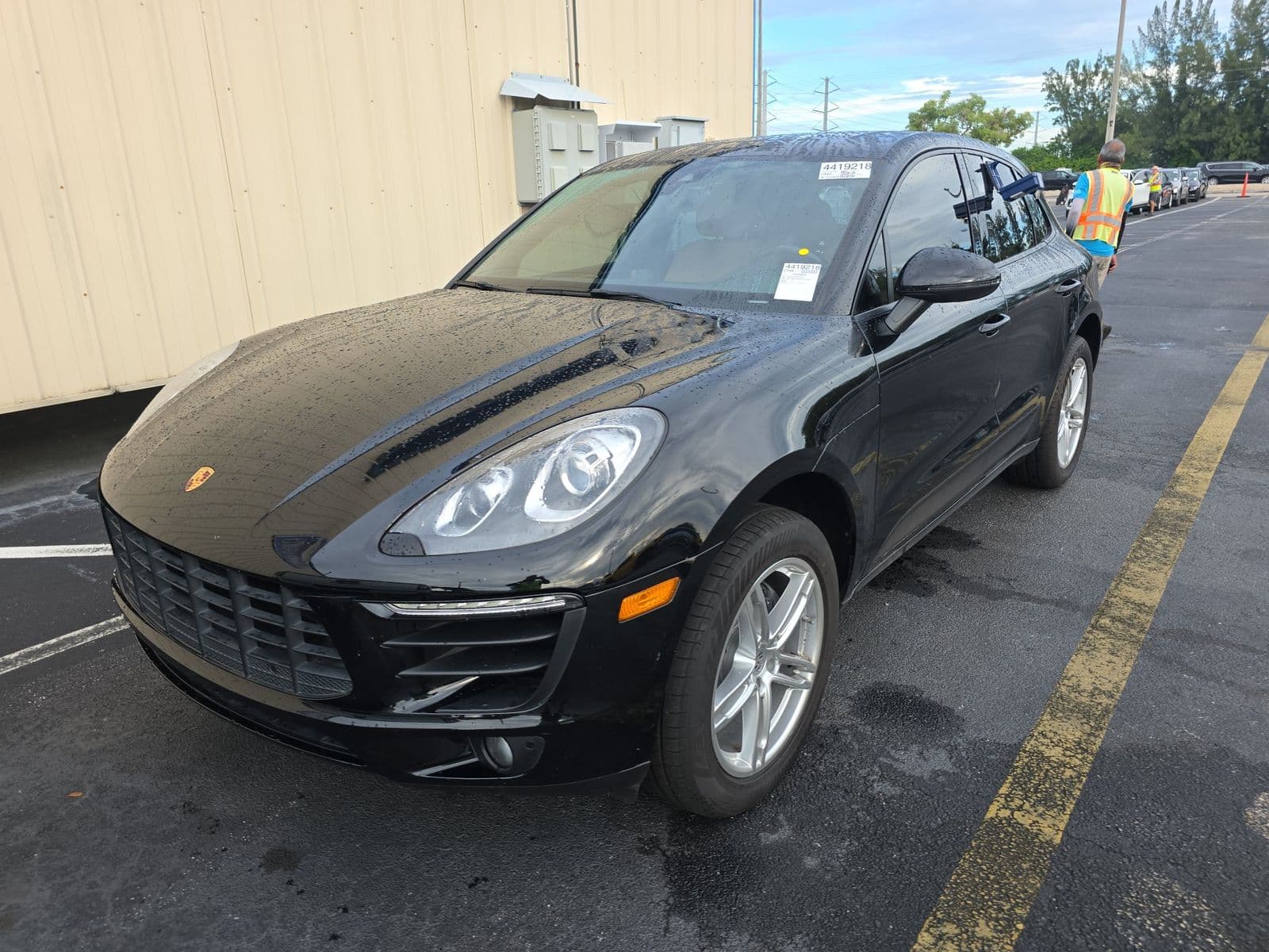 2017 PORSCHE MACAN Base