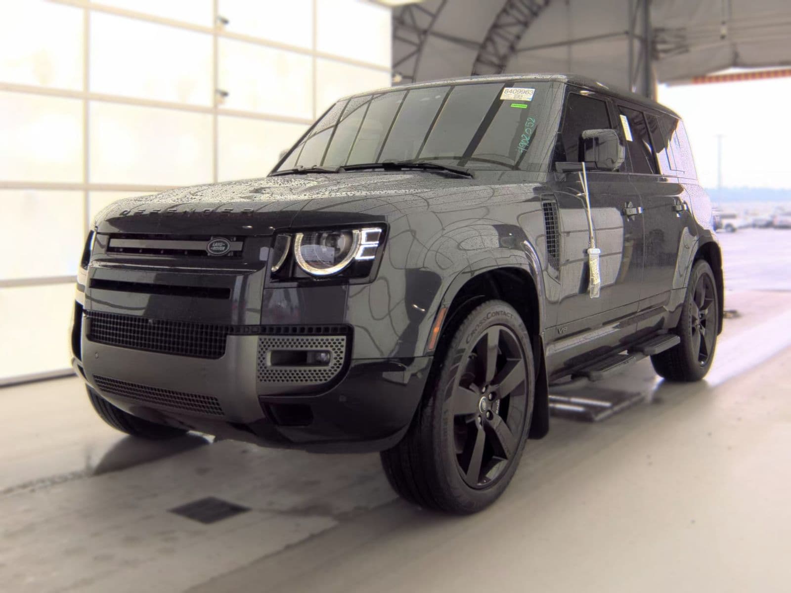 2025 LAND ROVER DEFENDER 110 V8