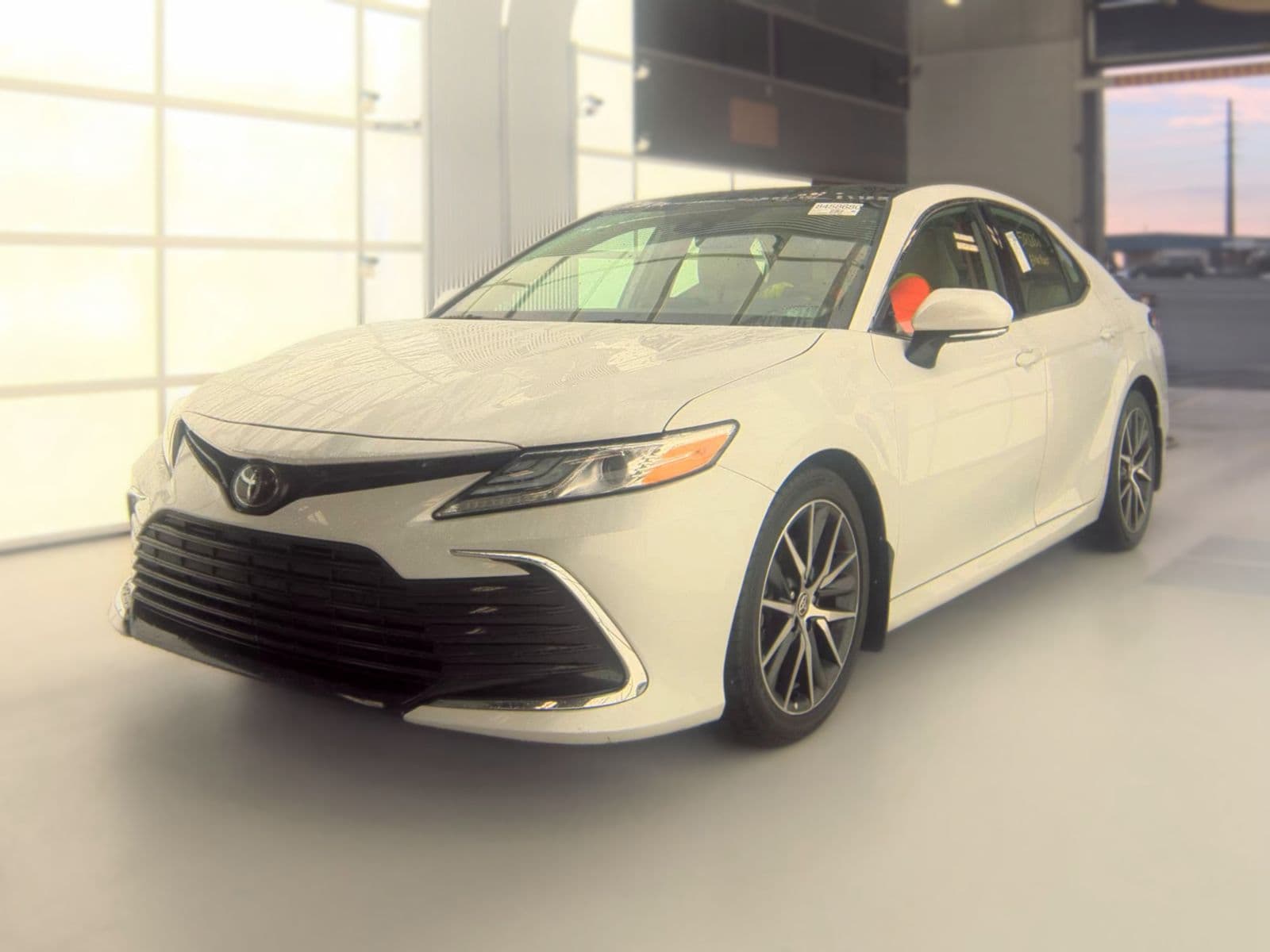 2024 TOYOTA CAMRY XLE