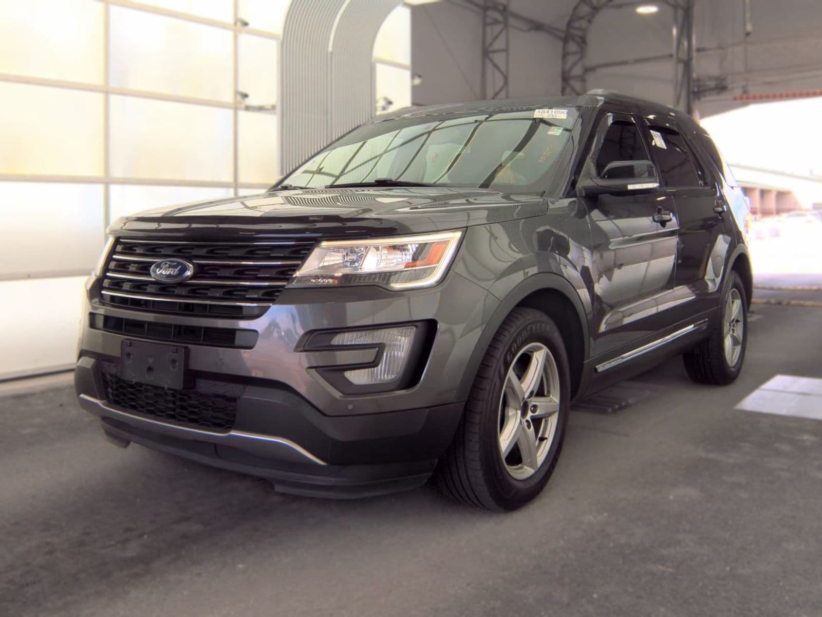 2017 FORD EXPLORER XLT 1