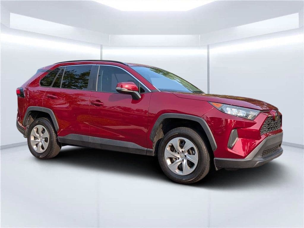 2020 TOYOTA RAV4 LE