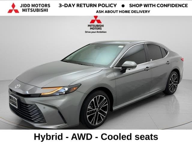 2025 TOYOTA CAMRY XLE