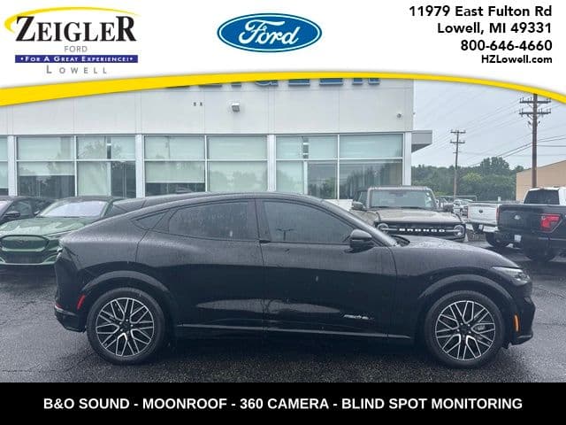 2024 FORD MUSTANG MACH-E Premium