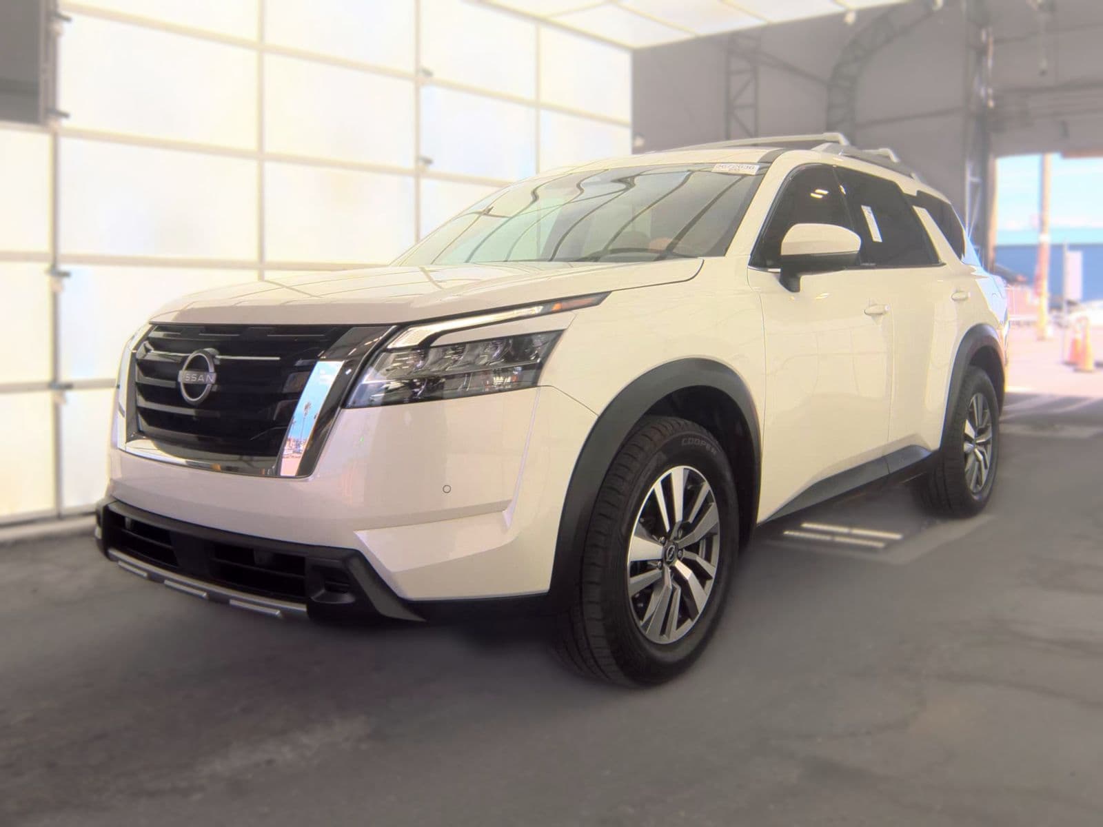 2023 NISSAN PATHFINDER SL