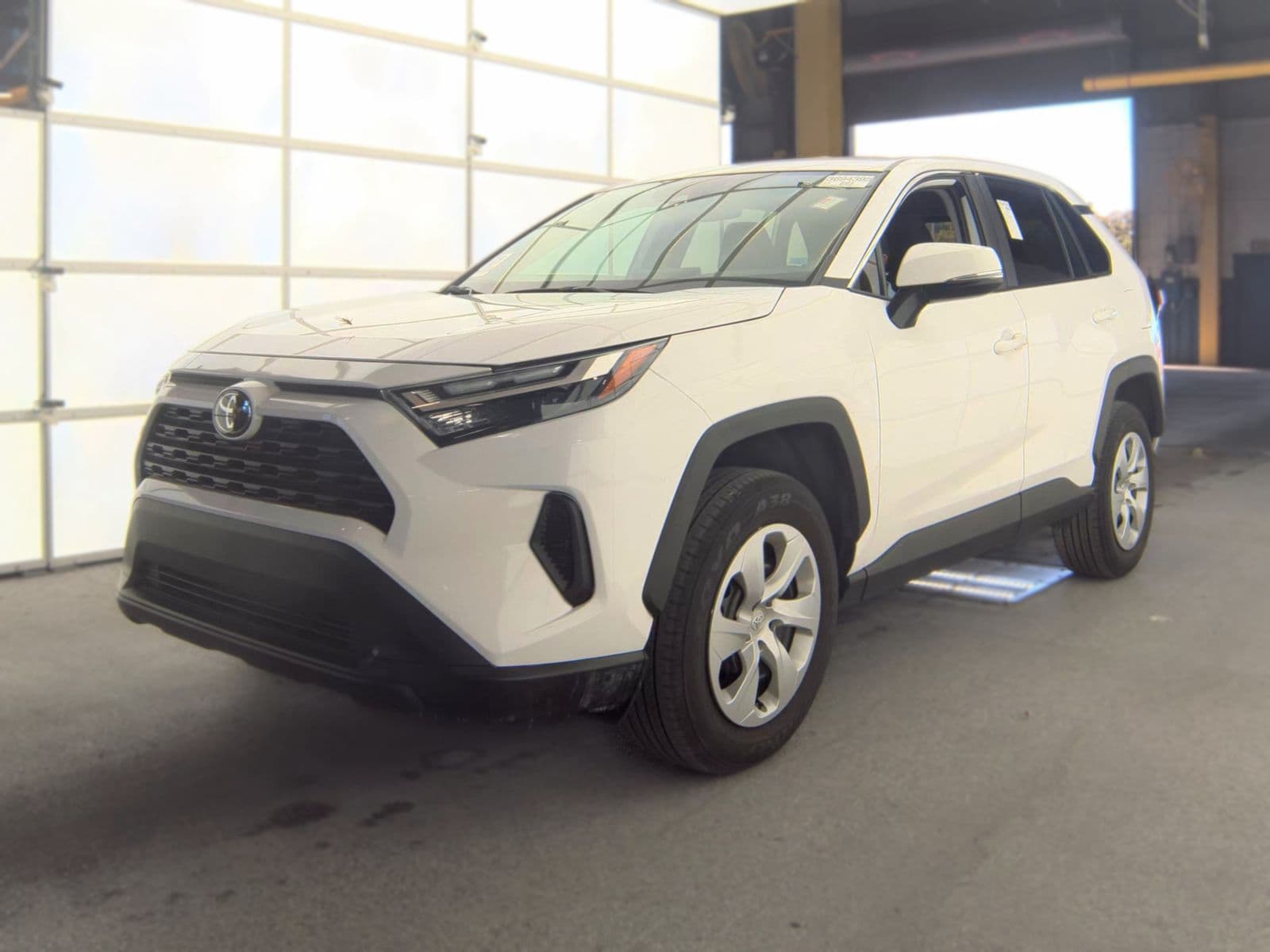 2025 TOYOTA RAV4 LE