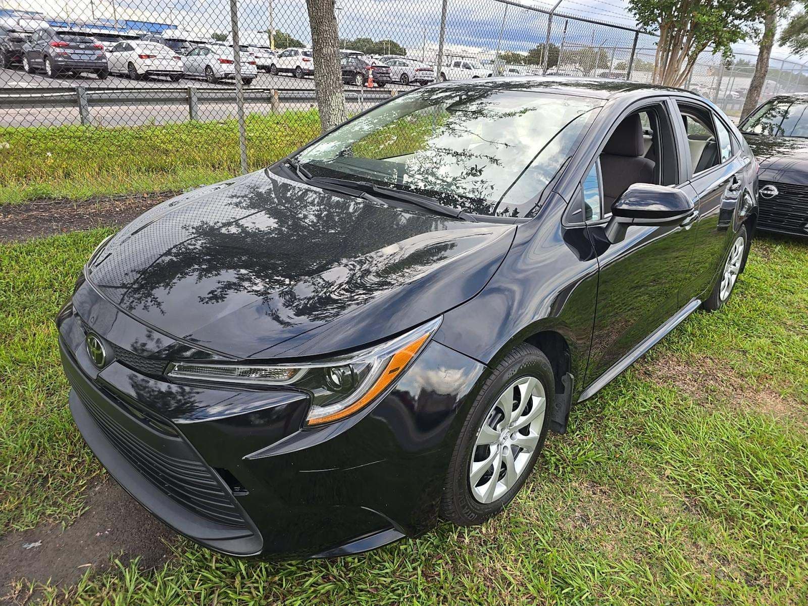 2025 TOYOTA COROLLA LE
