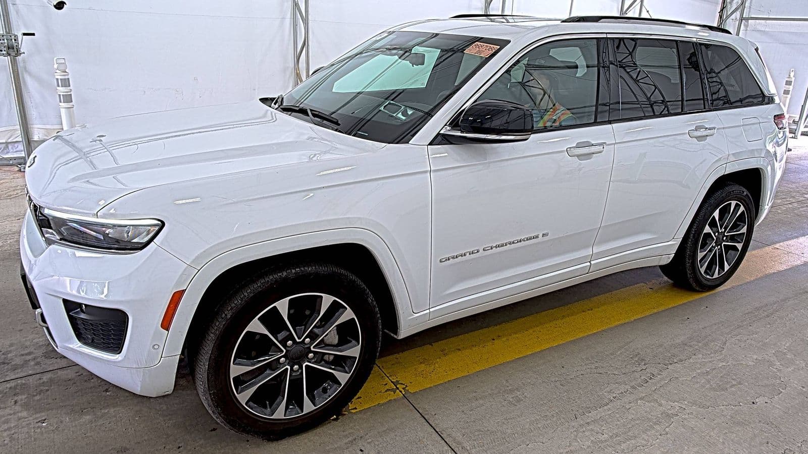 2023 JEEP GRAND CHEROKEE Overland