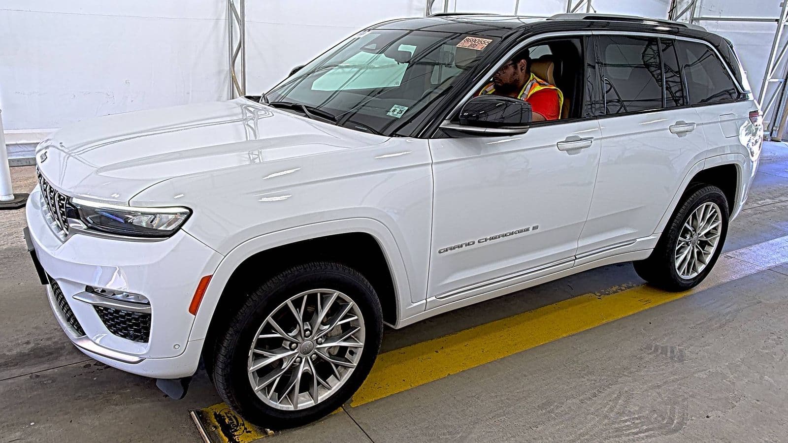 2023 JEEP GRAND CHEROKEE Summit
