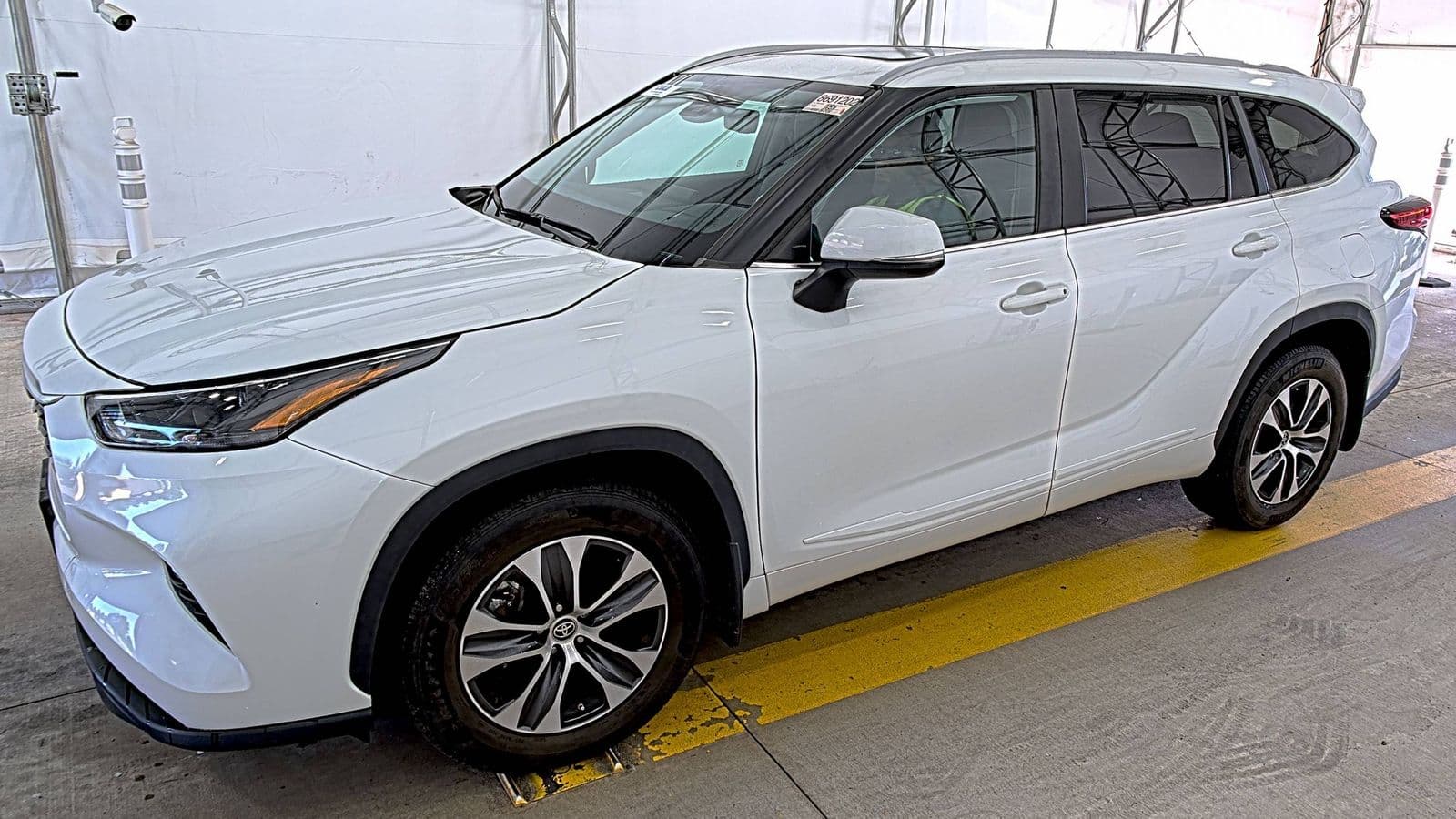 2023 TOYOTA HIGHLANDER XLE