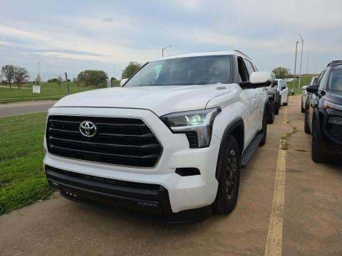 2026 TOYOTA SEQUOIA SR5