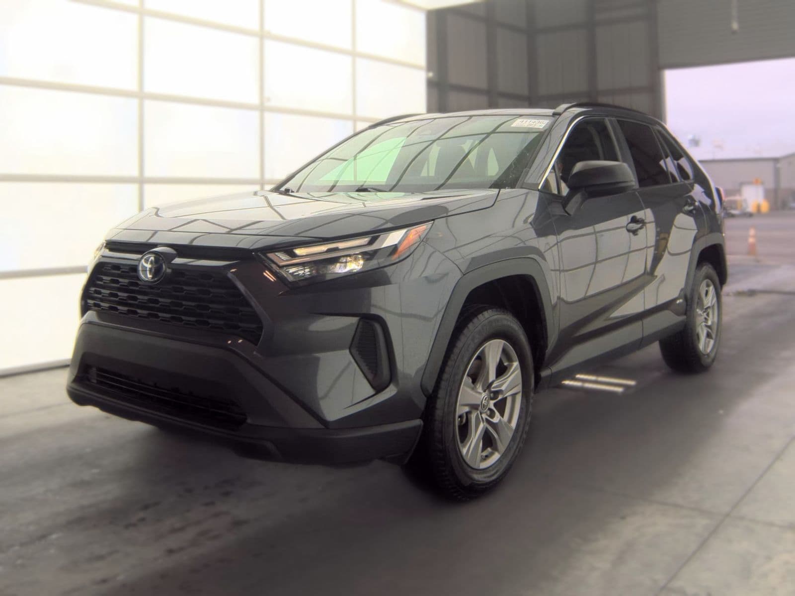 2024 TOYOTA RAV4 HYBRID LE