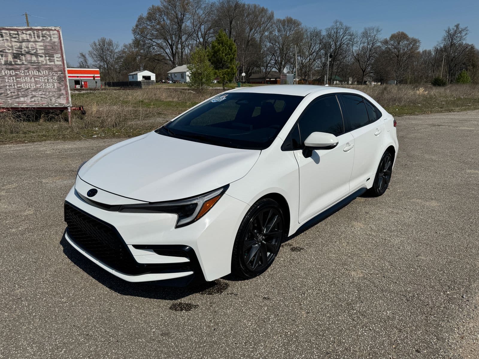 2024 TOYOTA COROLLA HYBRID SE