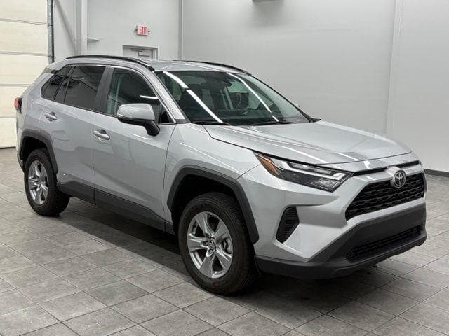 2025 TOYOTA RAV4 HYBRID XLE