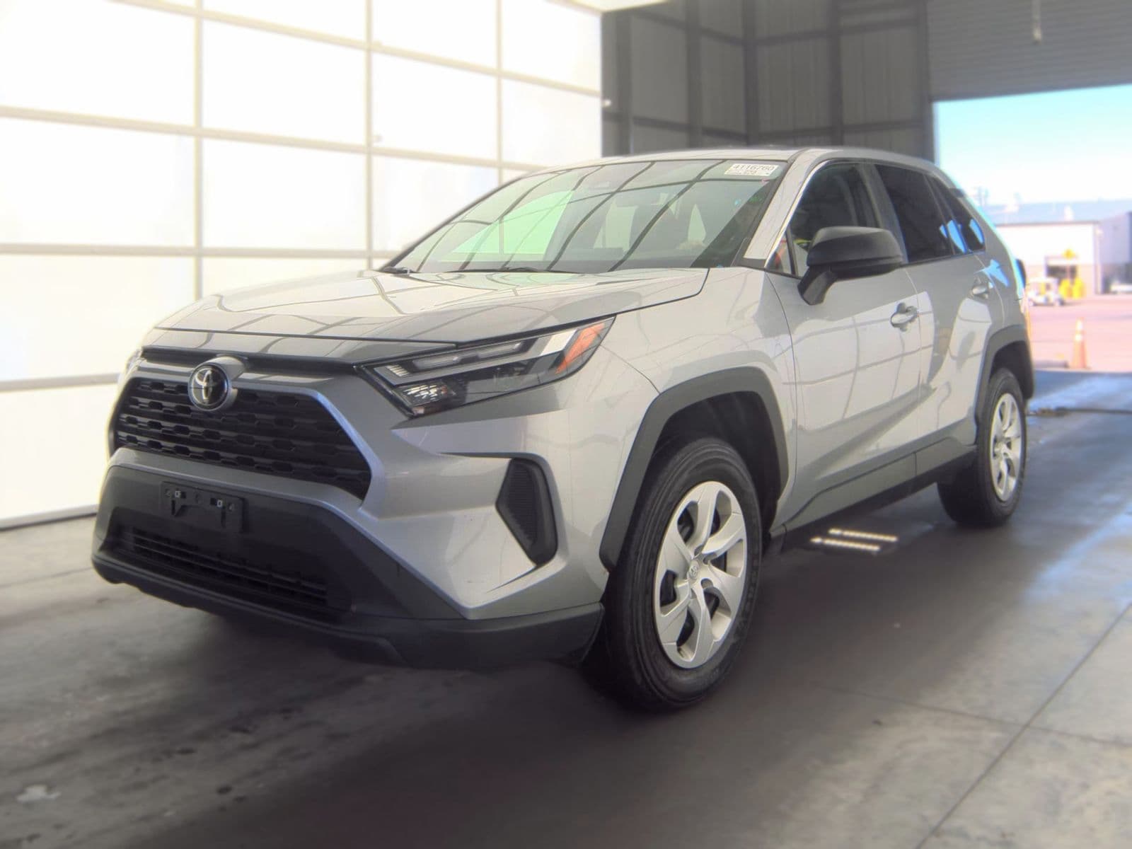 2025 TOYOTA RAV4 LE