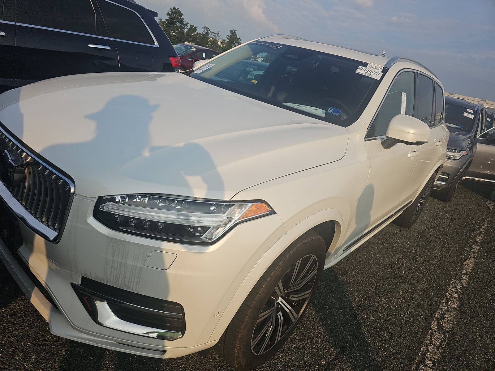2023 VOLVO XC90 B6 Plus