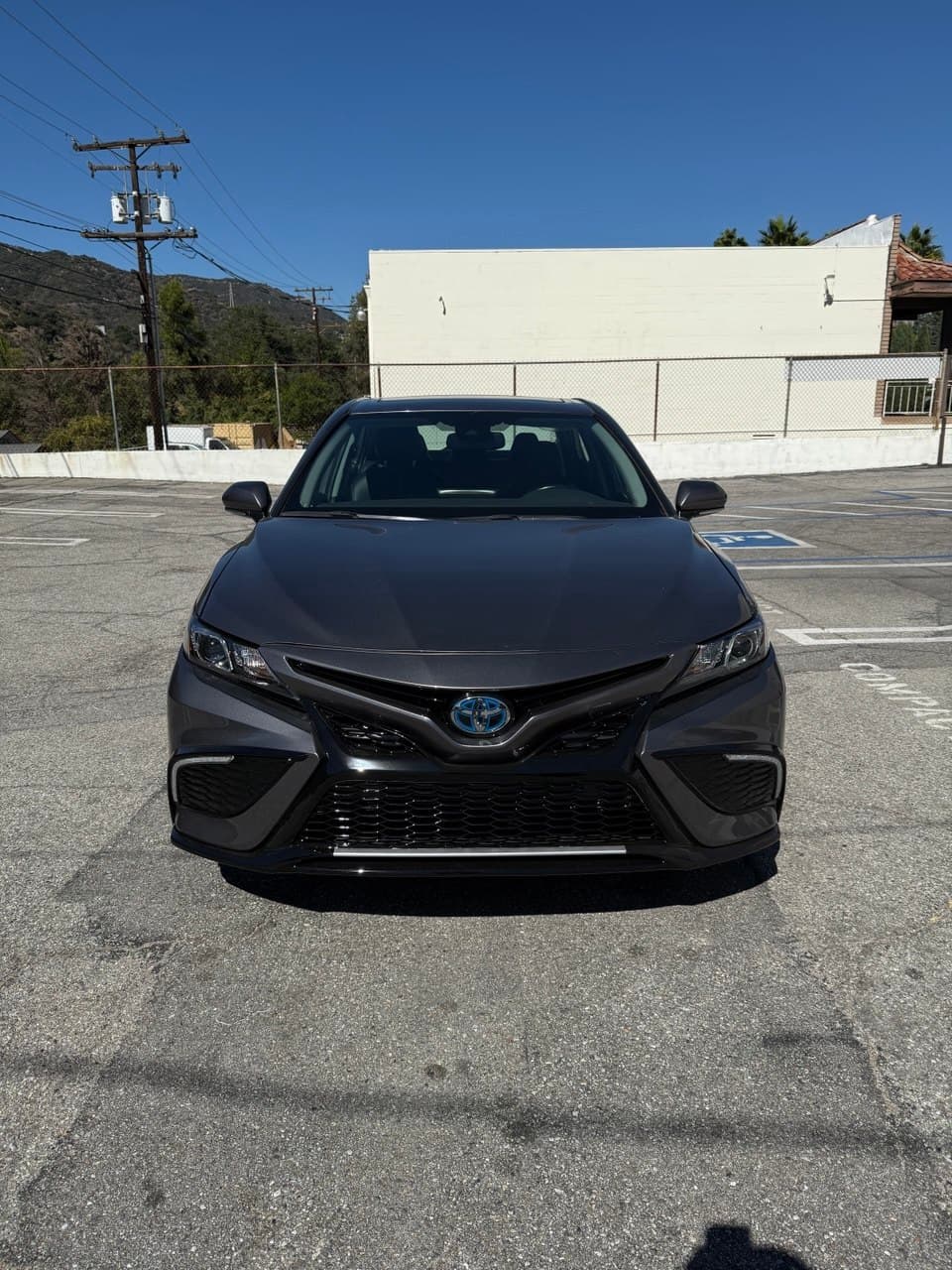 2024 TOYOTA CAMRY HYBRID SE