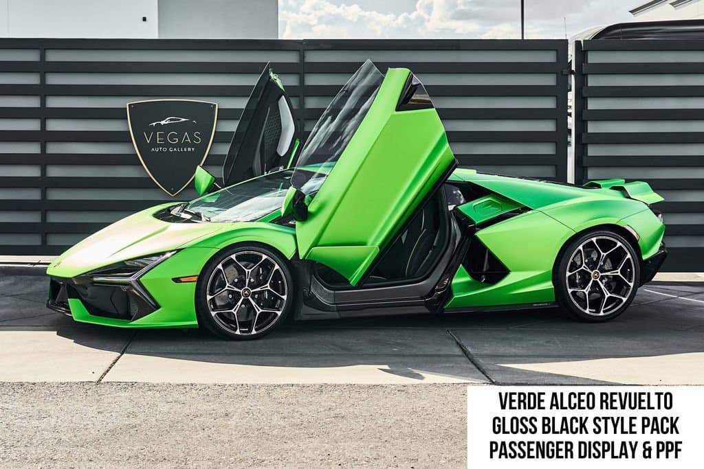 2024 LAMBORGHINI REVUELTO Base