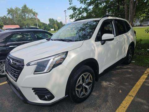 2024 SUBARU FORESTER Premium