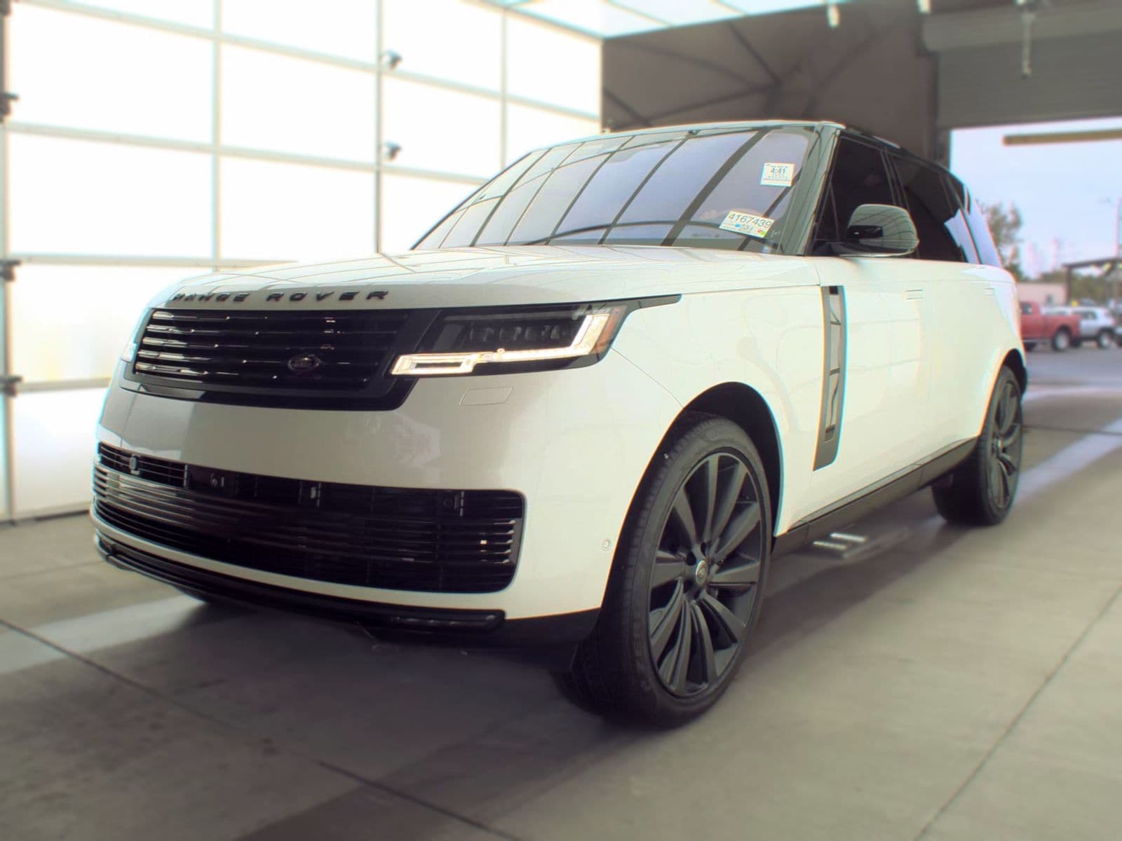 2023 LAND ROVER RANGE ROVER SV LWB