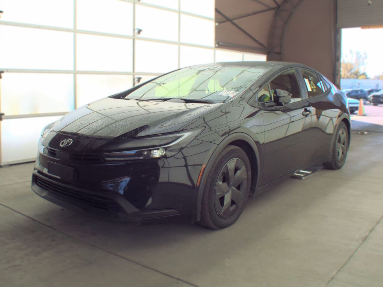 2025 TOYOTA PRIUS LE