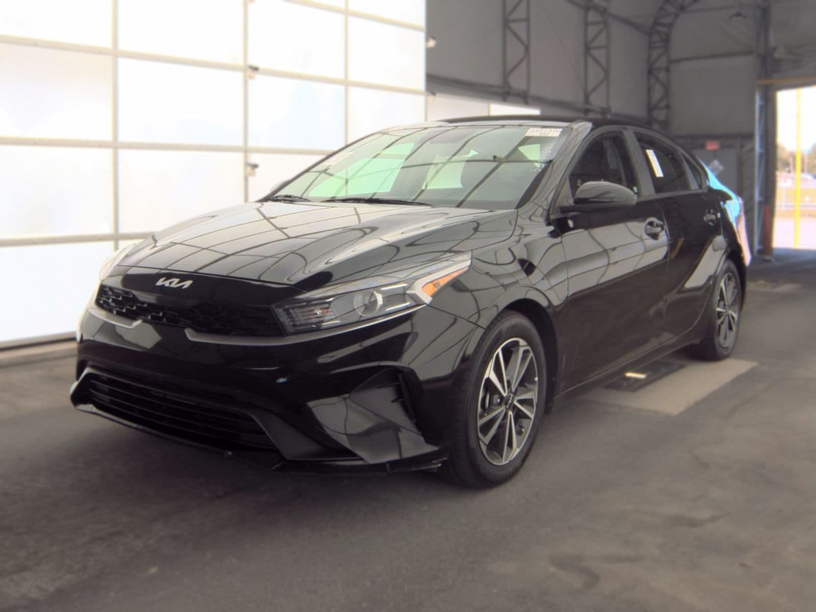 2024 KIA FORTE LXS 1